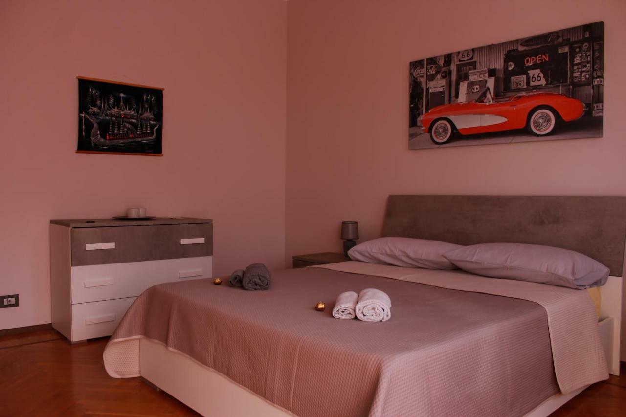 Giolitti Luxury Apartment Cuneo Kültér fotó