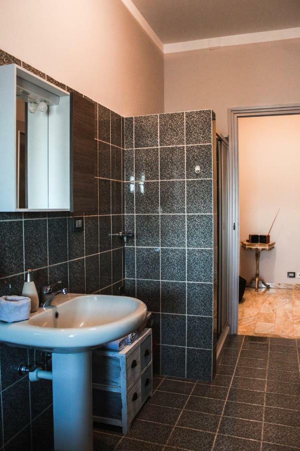 Giolitti Luxury Apartment Cuneo Kültér fotó
